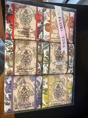 La Florentina Assorted Women’s Soap Set - Multi Color